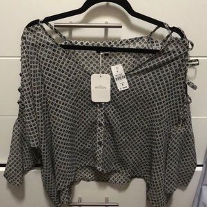 Millau brand cropped shirt with cold shoulders